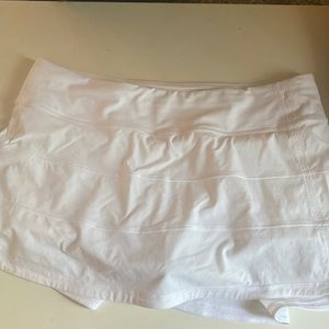 Lululemon White Pace Rival Mid-Rise Skirt/Skort